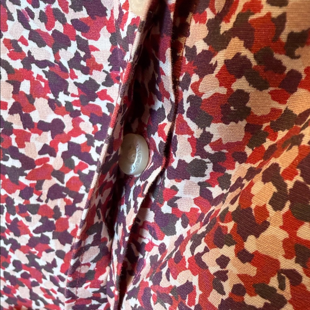 Duluth Trading Co Red and White Patterned Button Down Shirt - Picture 4 of 12